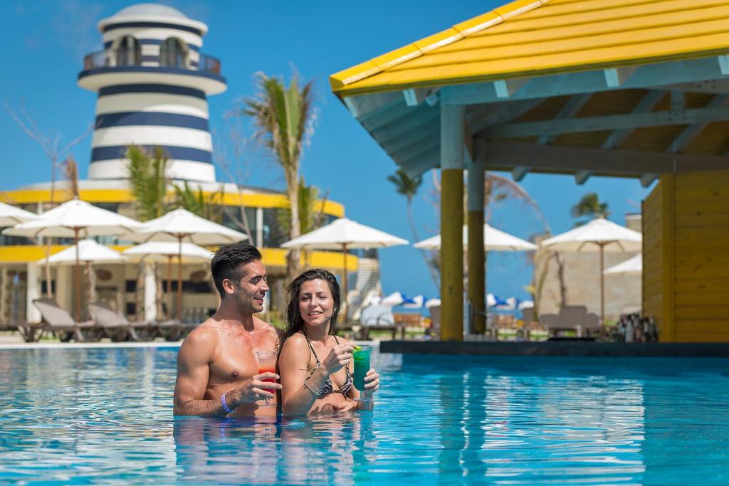 El Beso Adults Only at Ocena El Far-Concord-Travel-13